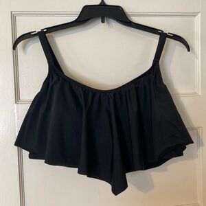 NWT Torrid Ruffle Bikini Top